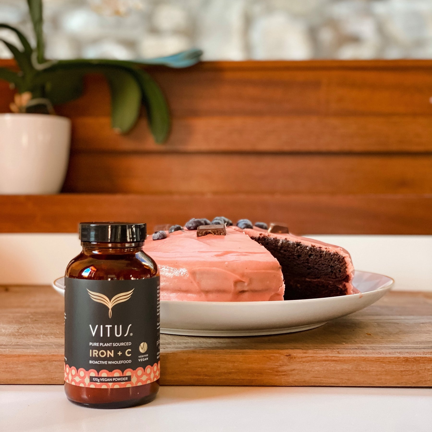 Vitus® Vegan Iron + C Chocolate Cake